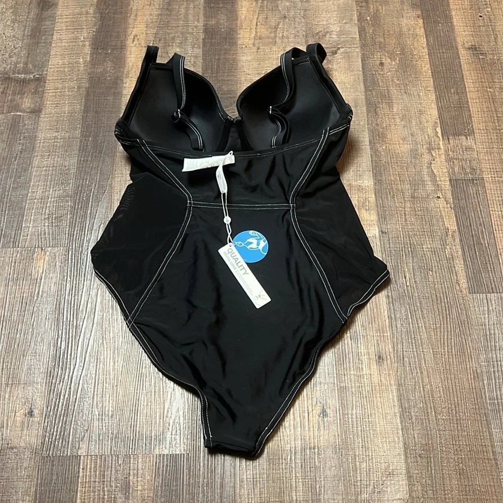Cupshe Black Women's Swimwear 0X one‎ piece beach swimming sun vacation resort